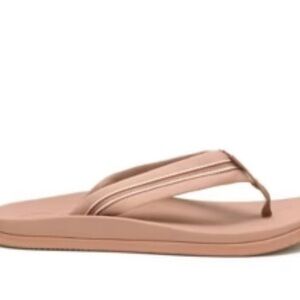 Chaco Women's Chilos flip flop  beige sandal size 10